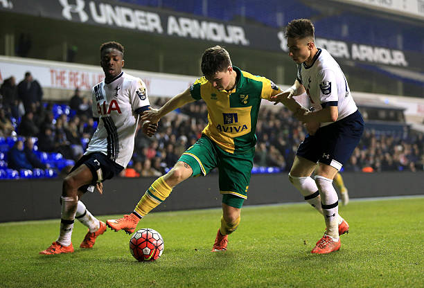 是足球比赛 是足球比赛